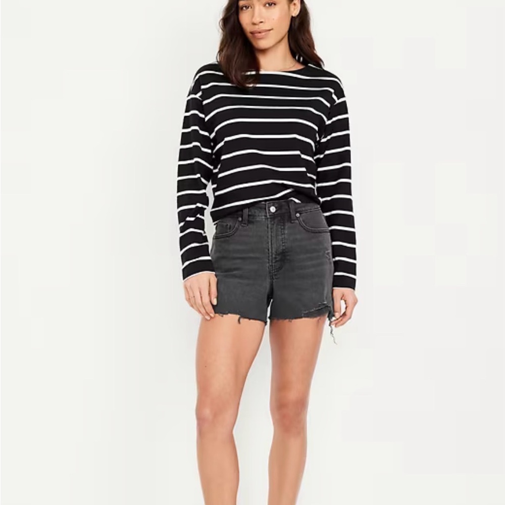 Old Navy OG Straight High Waisted Shorts with Raw Hem